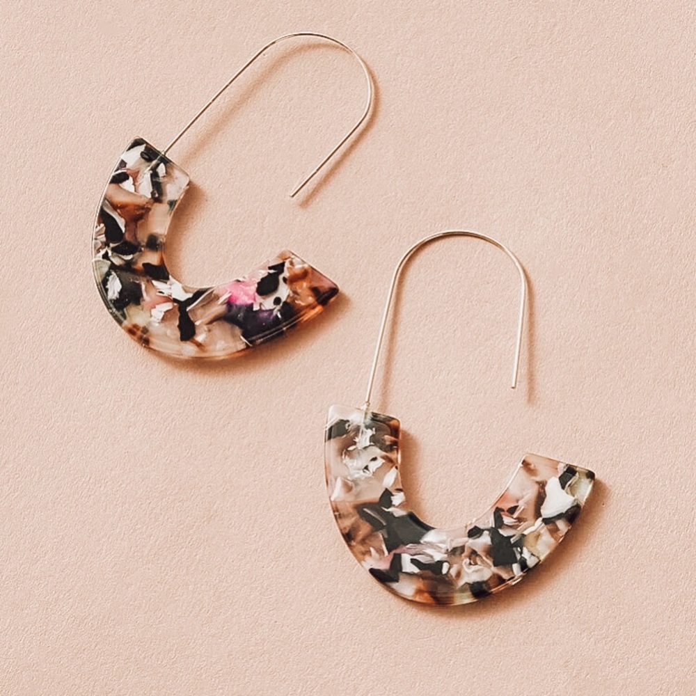 🐚 Half Circle Marble Earrings